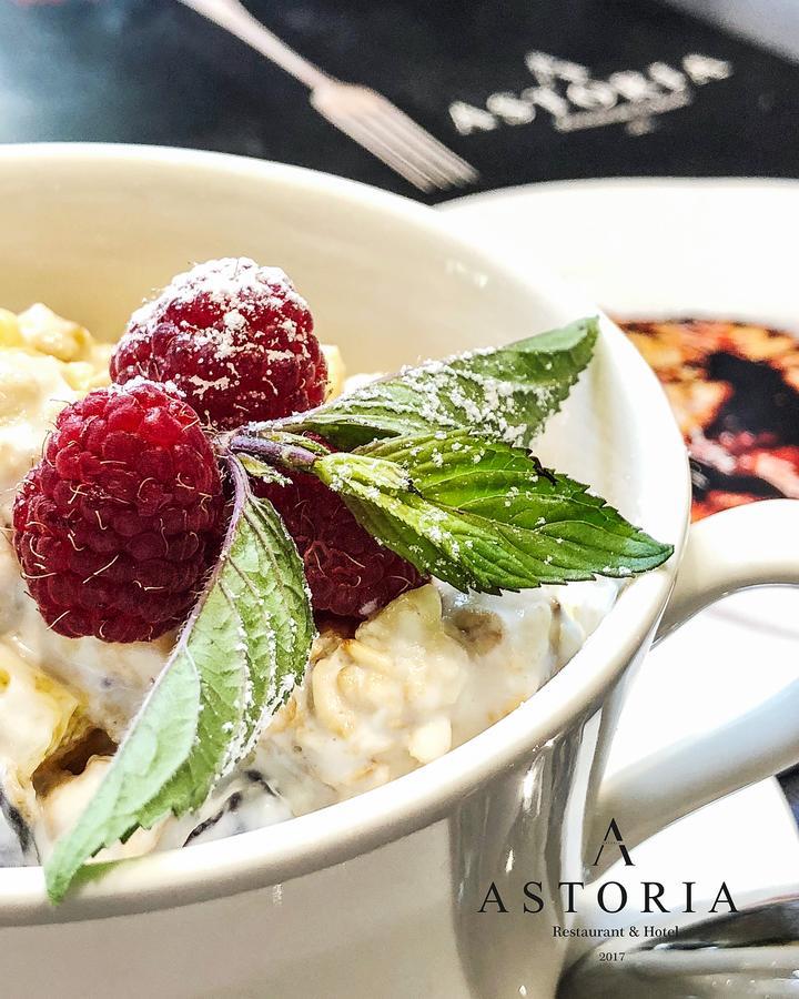 Astoria Boutique Hotel Bălţi Kültér fotó